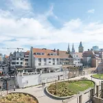 And Bright With Parking For 8 * Oostende