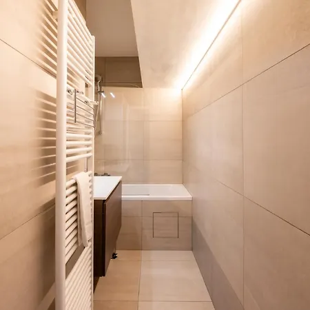 And Bright With Parking For 8 Apartment Ostend