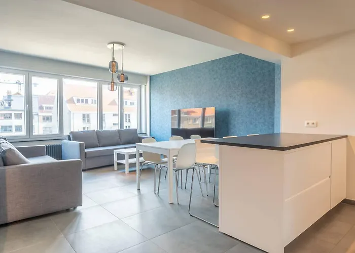 Apartment And Bright With Parking For 8