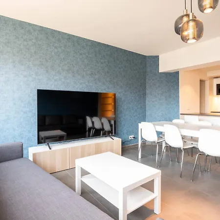 Apartamento And Bright With Parking For 8 Ostend